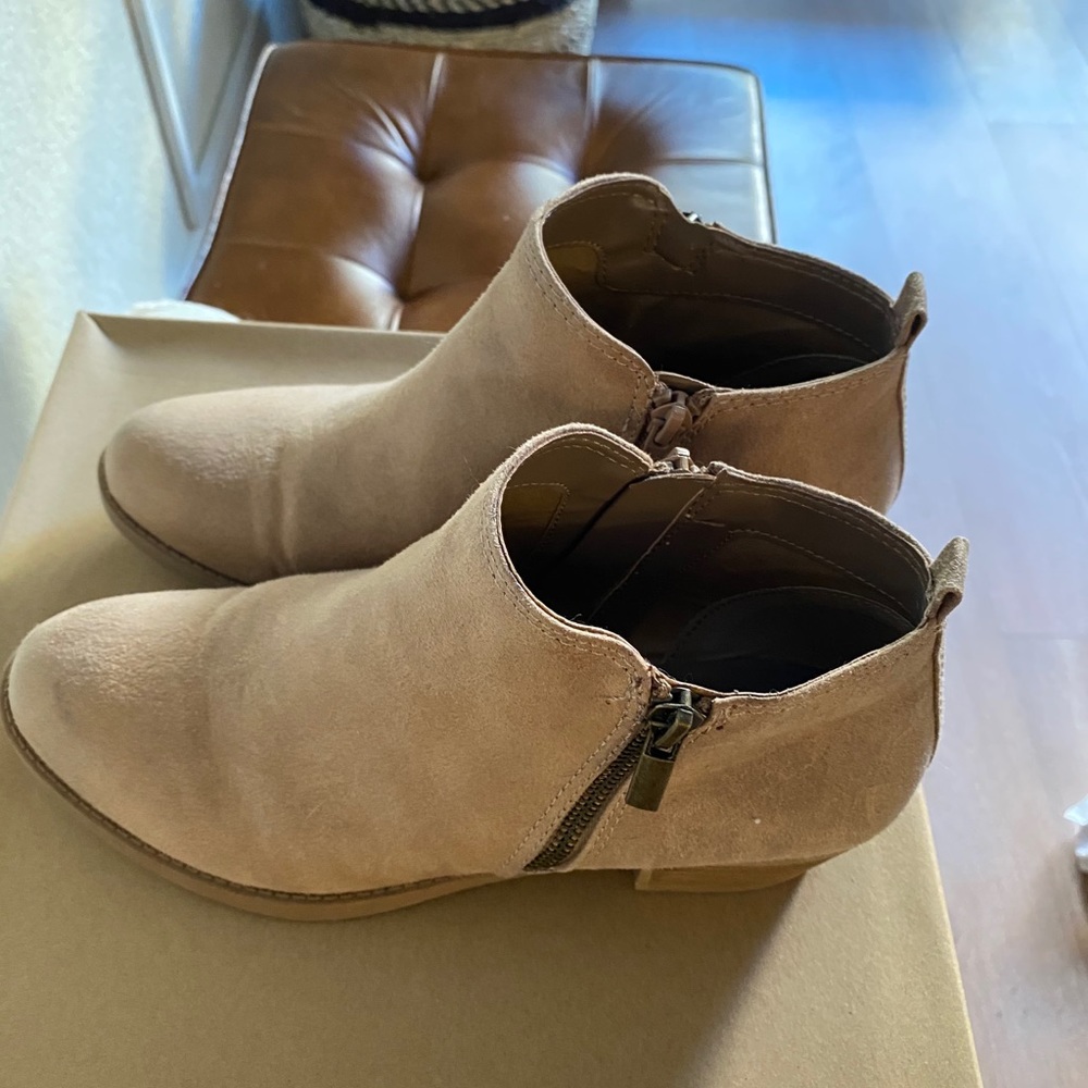 Carlos Santana Light Tan Booties